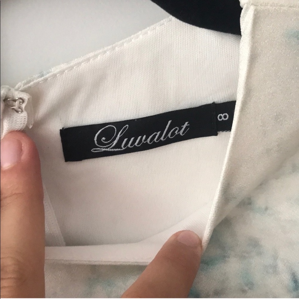 Xenia Body-con dress - Picture 4 of 5